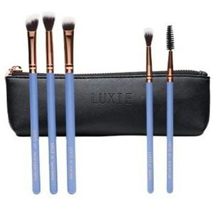 Luxie Wonderlust brush eyebrush set